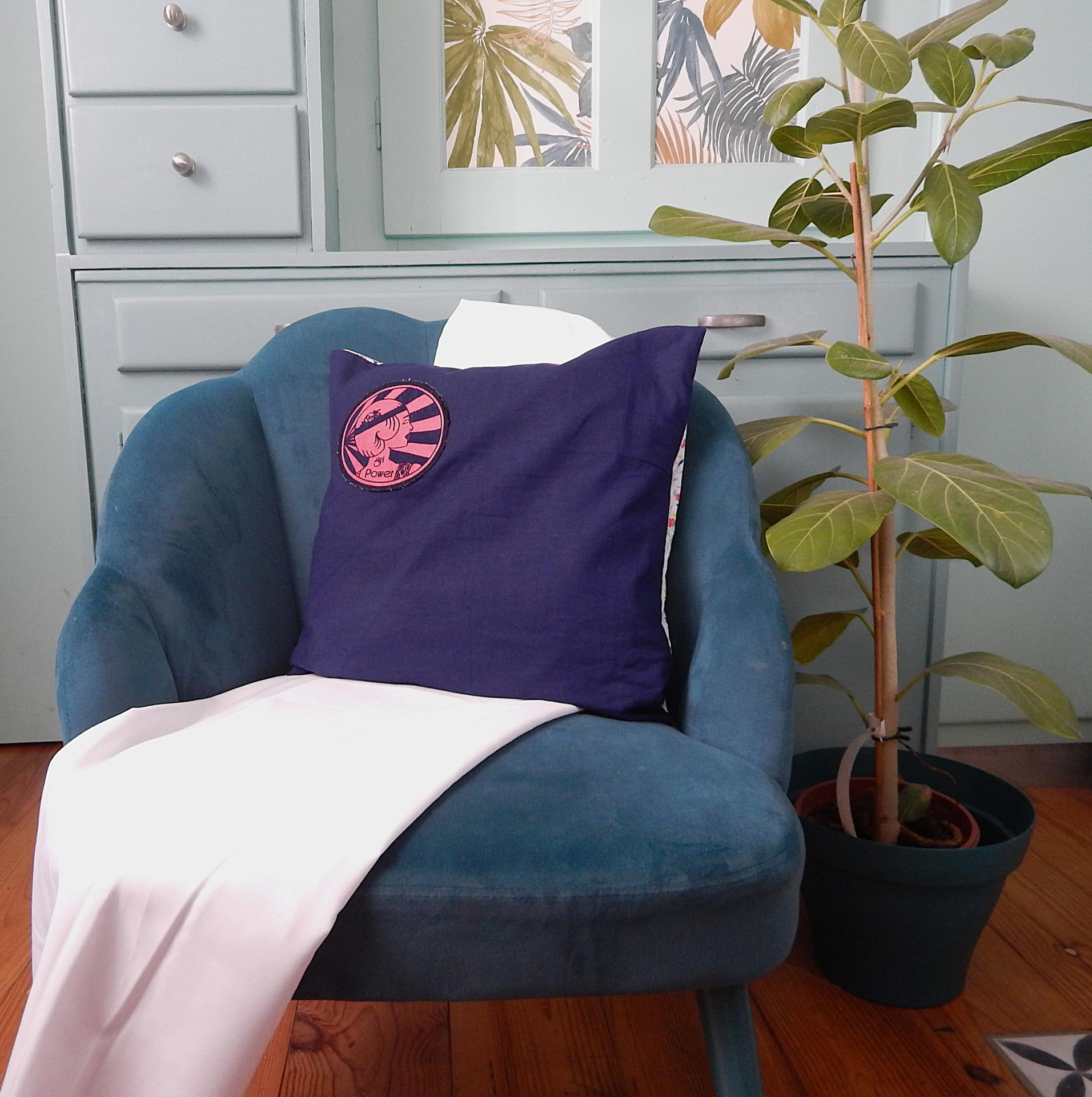 Coussin girl power recto