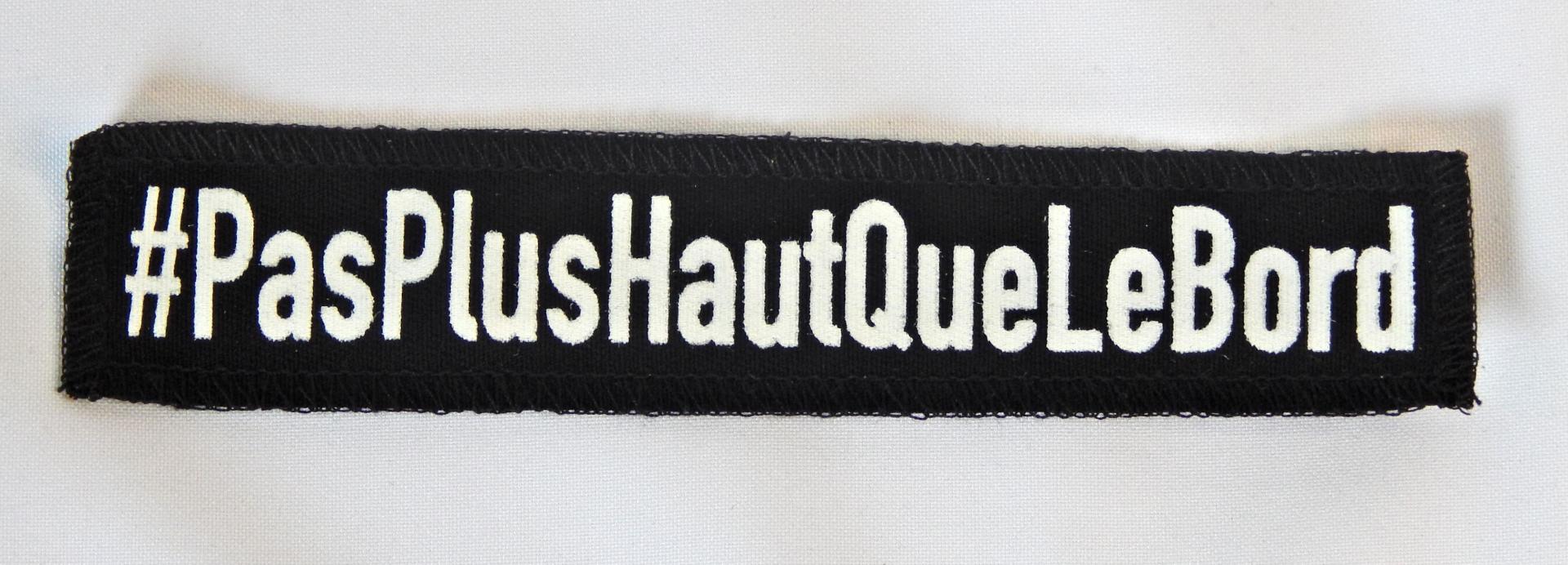 Pasplushautquelebord blanc