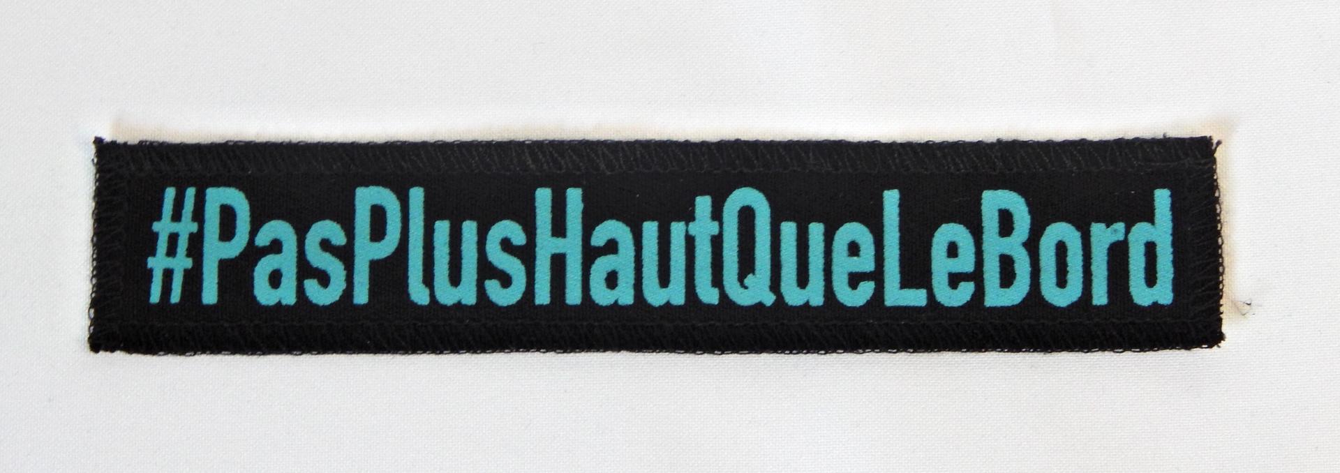 Pasplushautquelebord bleu